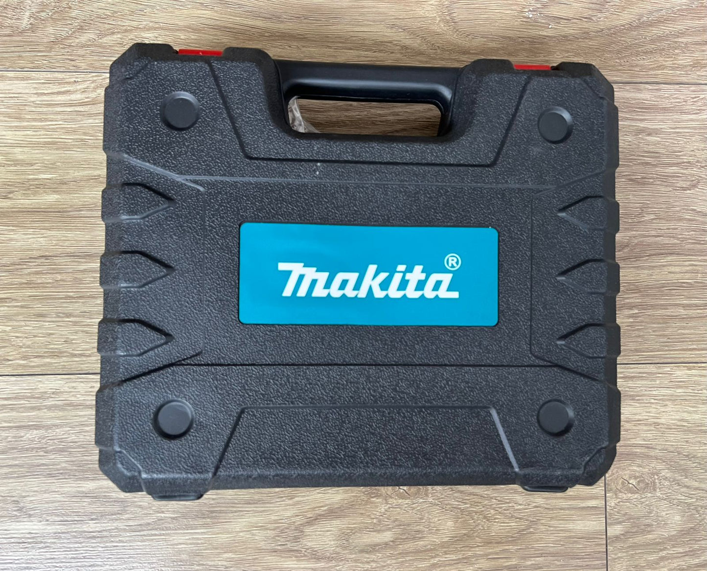 Taladro Inalambrico MAKITA 48 Voltios - MALETIN Con JUEGO DE BROCAS Y DADOS