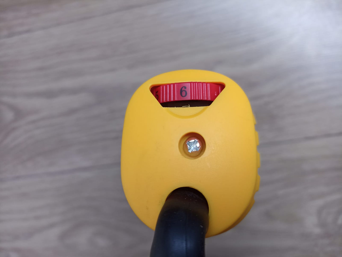 COMBO DEWALT: Taladro Percutor, Atornillador/Destornillador + Pulidora Profesional