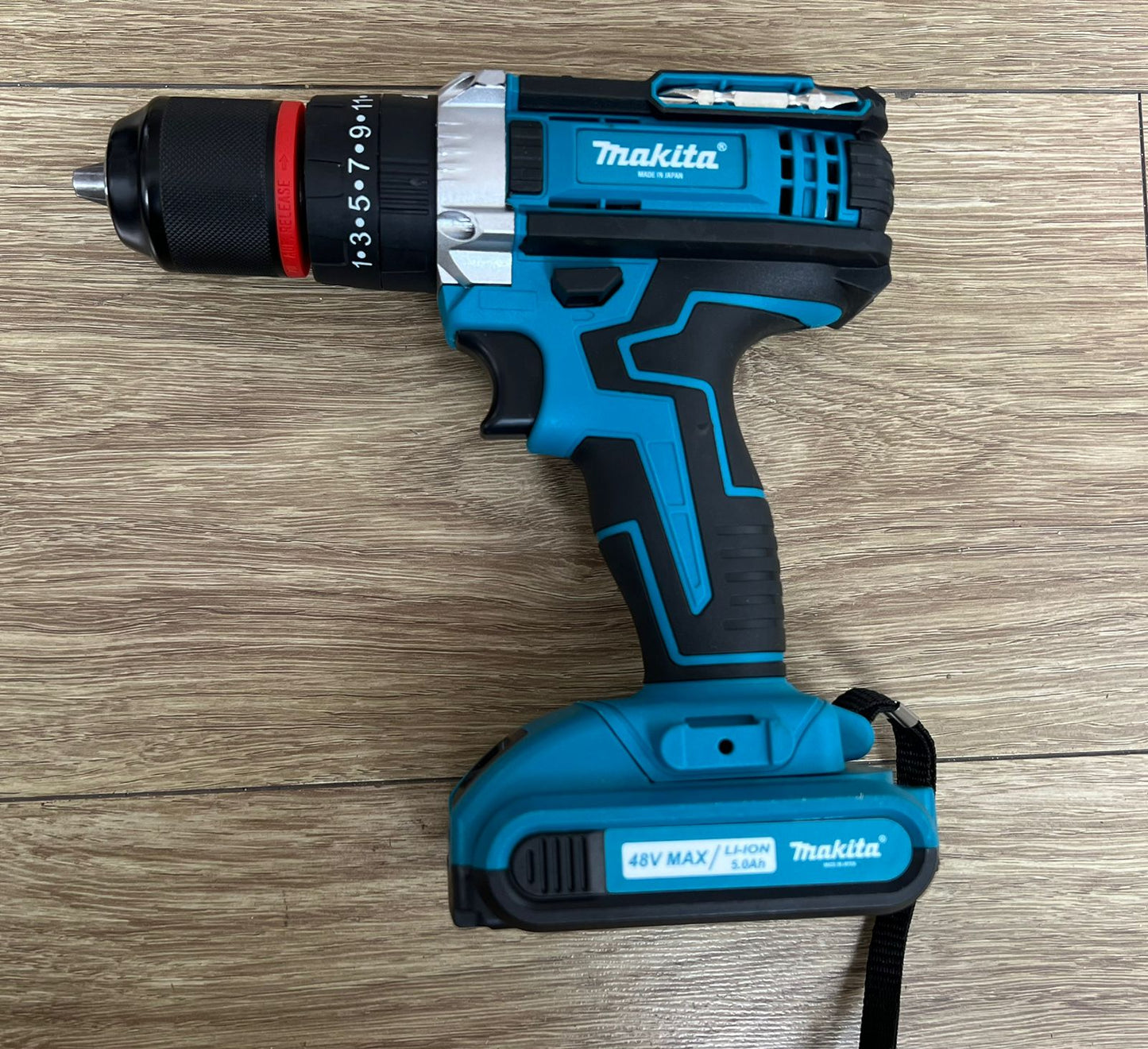 Taladro Inalambrico MAKITA 48 Voltios - MALETIN Con JUEGO DE BROCAS Y DADOS